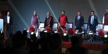 Three cheers for development journalism