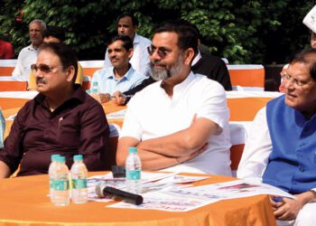 Mann ki Baat reverberates in posh Delhi market