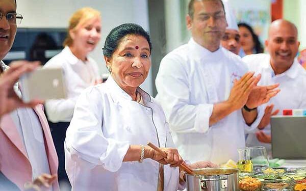 Asha’s Manchester wins curry award on reopening