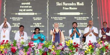 Prime Minister Modi laying the foundation stone and dedicating to the nation various development projects, at Nizamabad, in Telangana, on October 3, 2023.