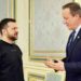 Cameron visits Ukraine