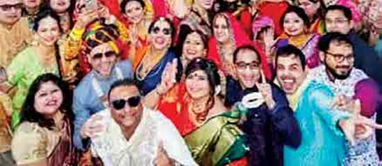 British Women in Sarees brought together over 100 British Indians for a 'Made in India' Royal Heritage Walk on the River Thames recently