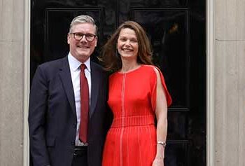 Landslide Labour win in UK polls