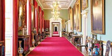 Palace opens new doors