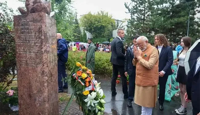modi ji at poland
